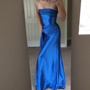 Blue silk Jessica McClintock gown, size 2